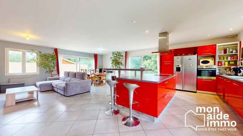 Maison - 135 m² - 6 pièces