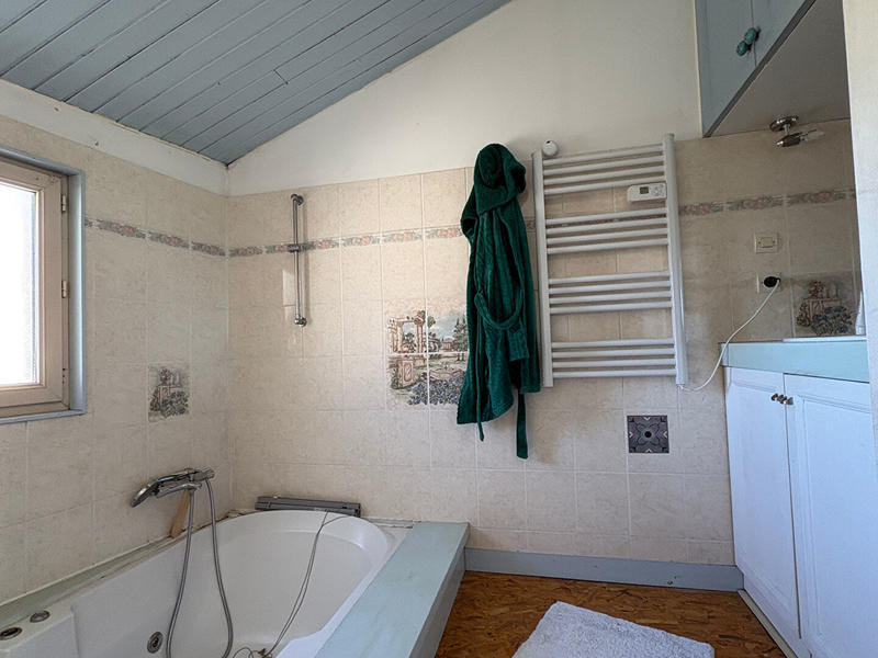 Maison - 93 m² - 4 pièces