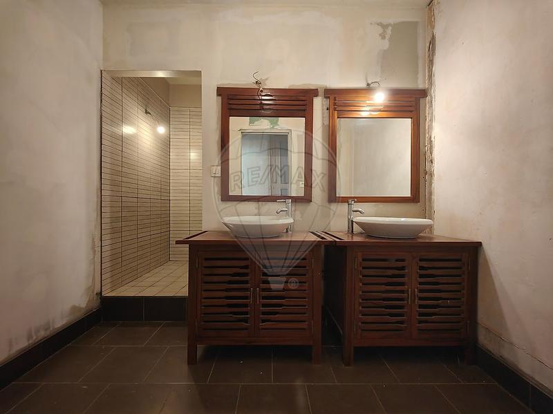 Maison - 155 m² - 6 pièces