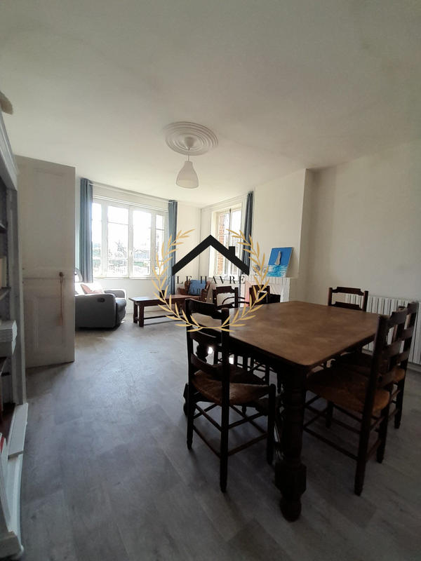 Maison ancienne - 127 m² - 6 pièces