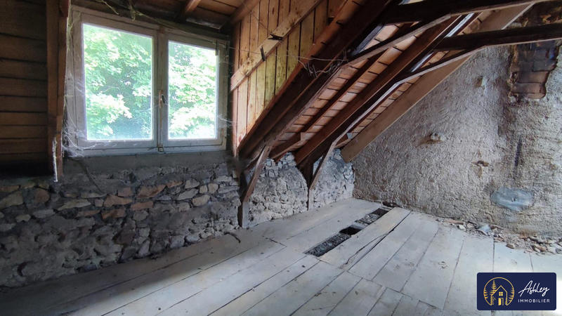 Maison - 104 m² - 6 pièces