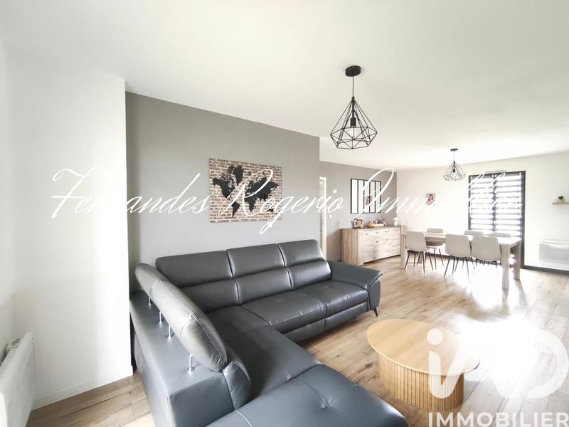 Maison - 85 m² - 5 pièces