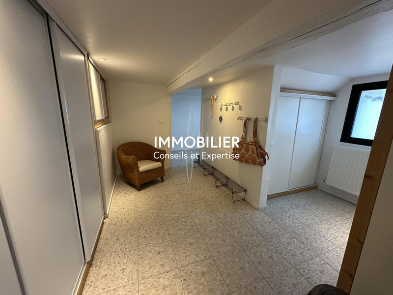 Maison - 332 m² - 11 pièces