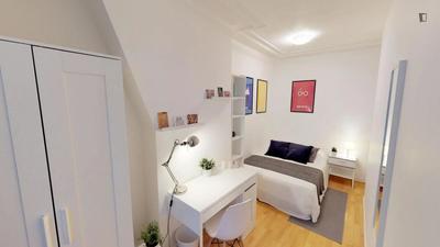 Chambre - 10 m² - 4 pièces