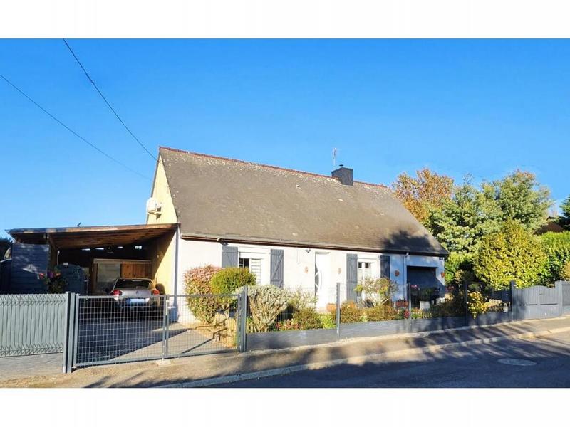 Maison - 99 m² - 6 pièces