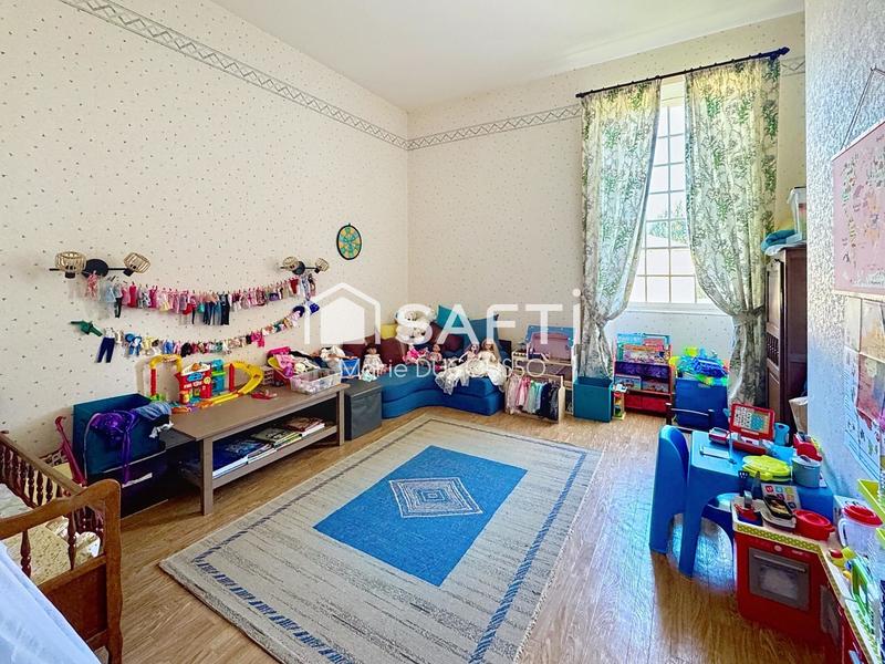 Maison - 343 m² - 10 pièces