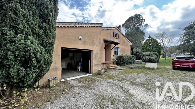 Maison - 146 m² - 5 pièces