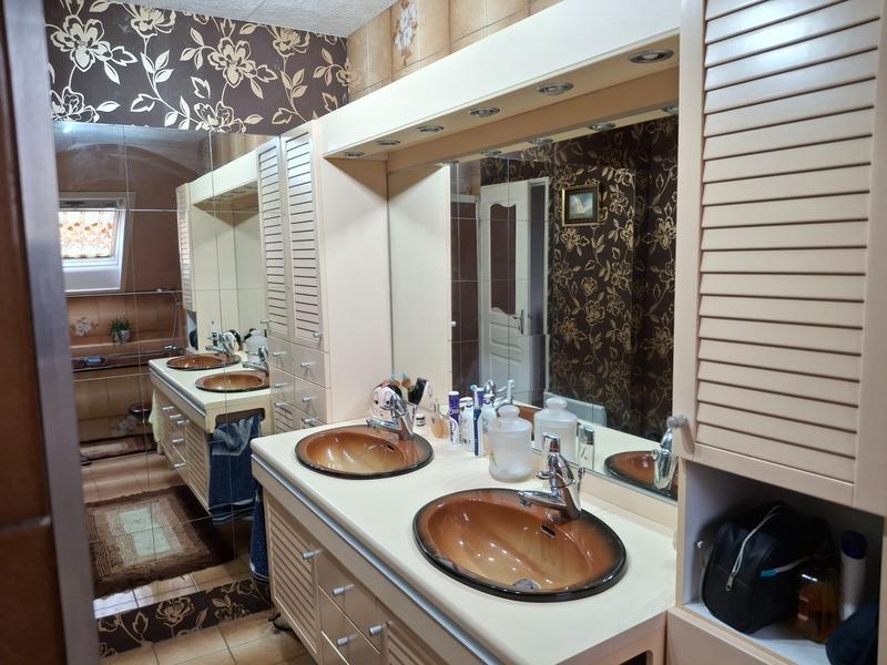 Maison - 126 m² - 6 pièces