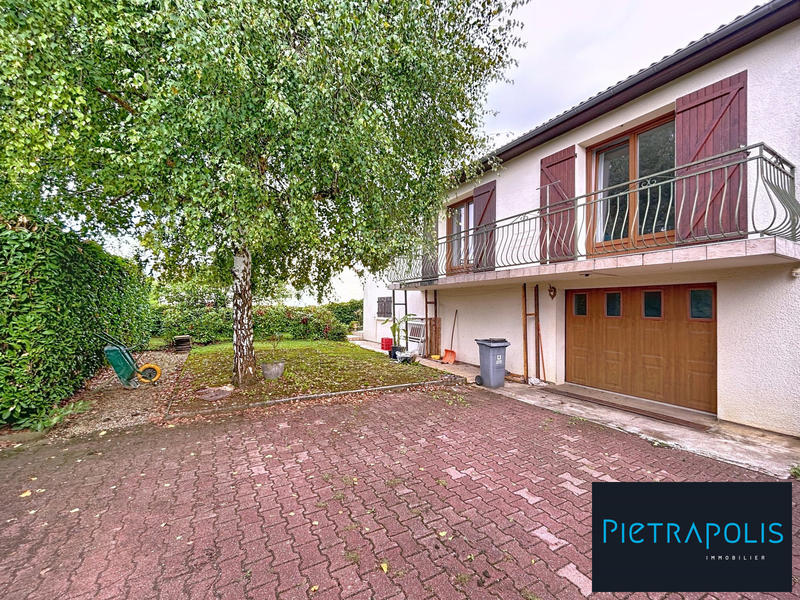 Maison - 96 m² - 4 pièces