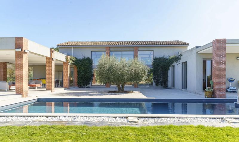 Villa - 460 m² - 8 pièces