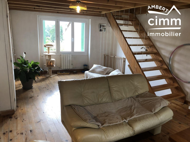 Maison - 122 m² - 8 pièces