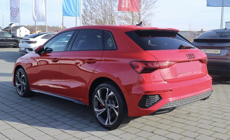 Audi A3 sportback 45 TFSIe 245 s-Line Hybride Rechargeable / Toit Ouvrant Volant Méplat B&amp;O Coffre Elec Keyless