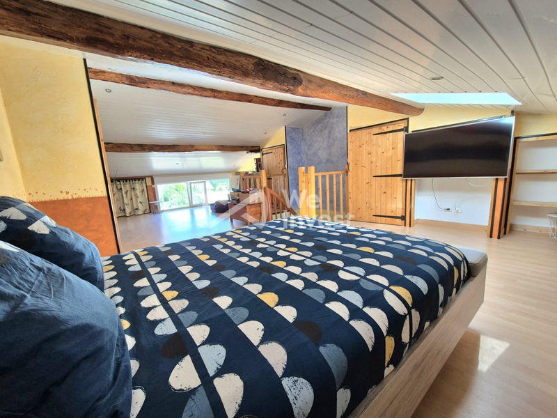 Maison - 137 m² - 5 pièces