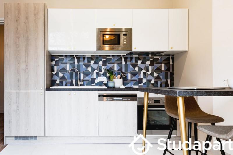 Chambre - 11 m² - 1 pièce