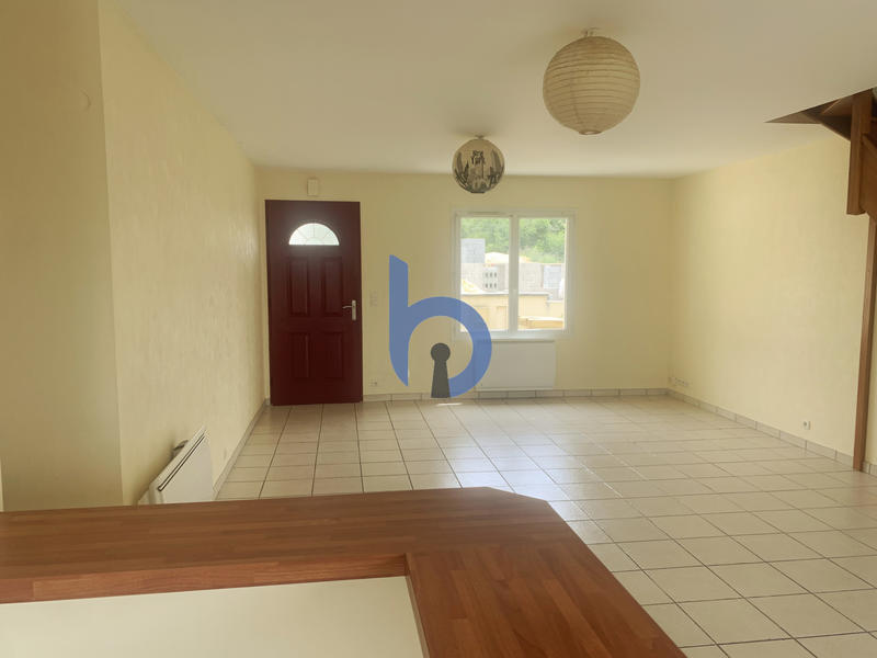 Maison - 93 m² - 4 pièces