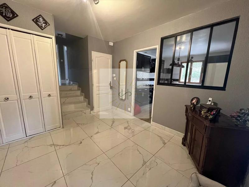 Maison - 124 m² - 6 pièces