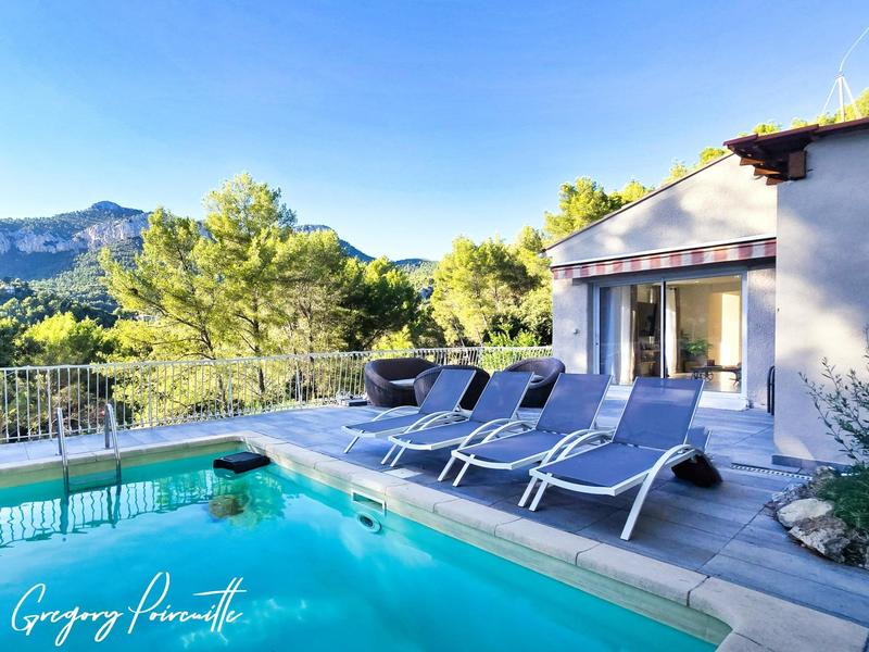 Maison - 128 m² - 5 pièces