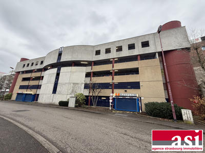 Parking / Garage - 12 m²