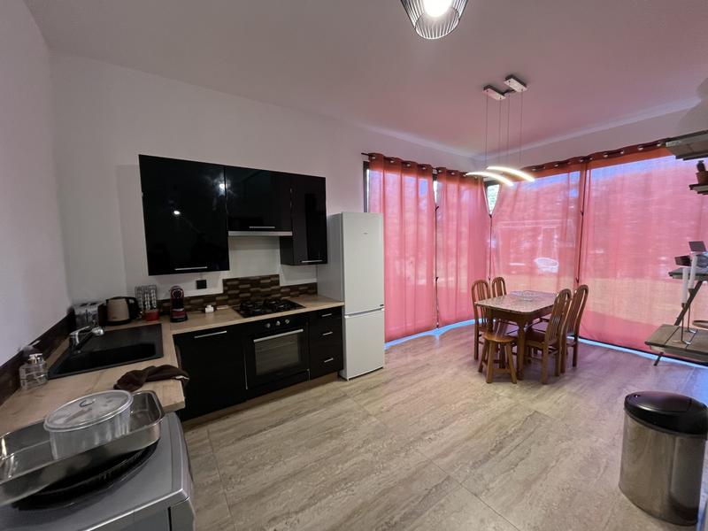 Maison contemporaine - 182 m² - 6 pièces