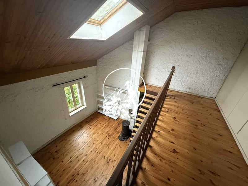 Maison - 213 m² - 6 pièces