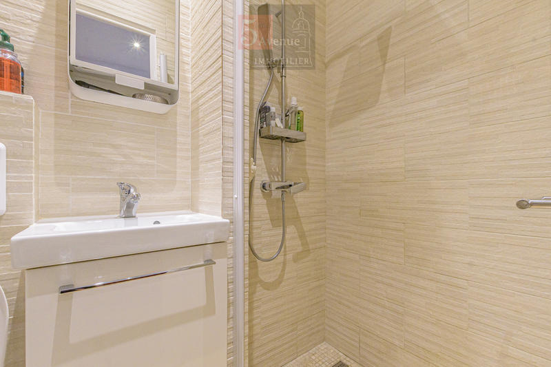 Immeuble - 158 m² - 10 pièces