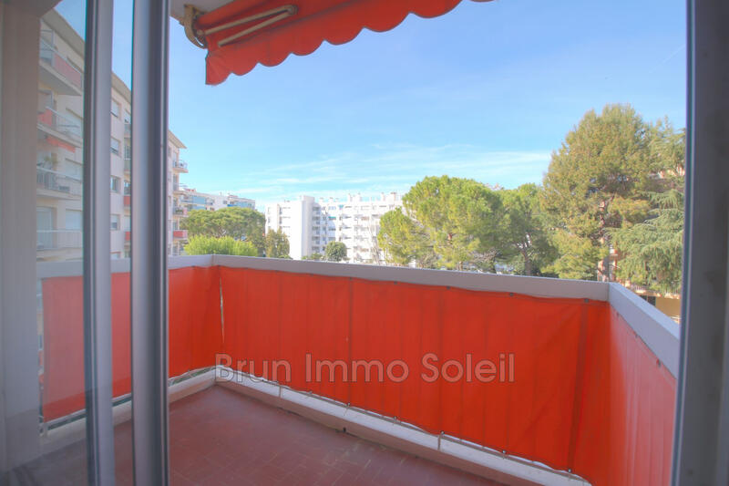 Appartement - 89 m² - 4 pièces