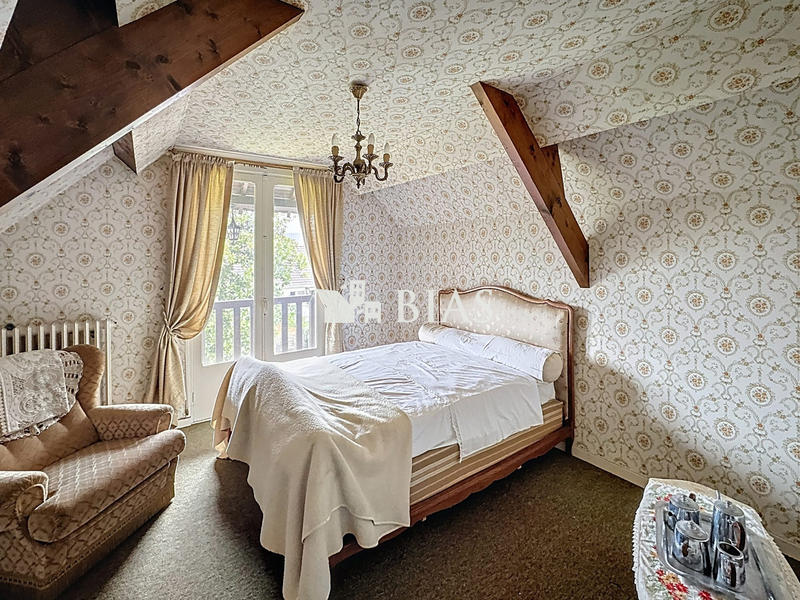 Maison - 146 m² - 6 pièces