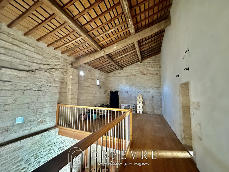 Maison - 240 m² - 7 pièces