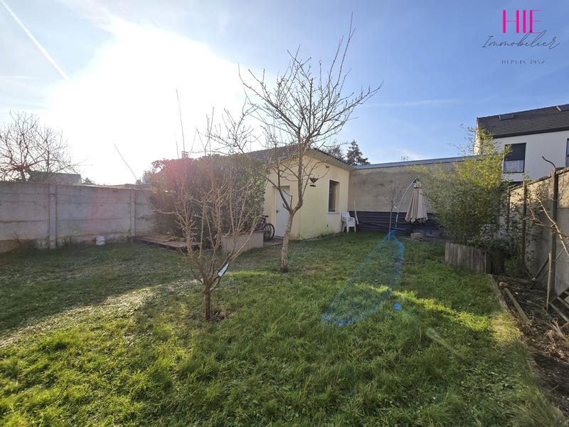 Maison traditionnelle - 110 m² - 7 pièces