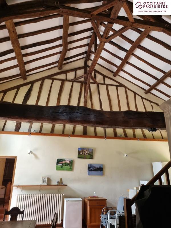 Maison - 212 m² - 12 pièces