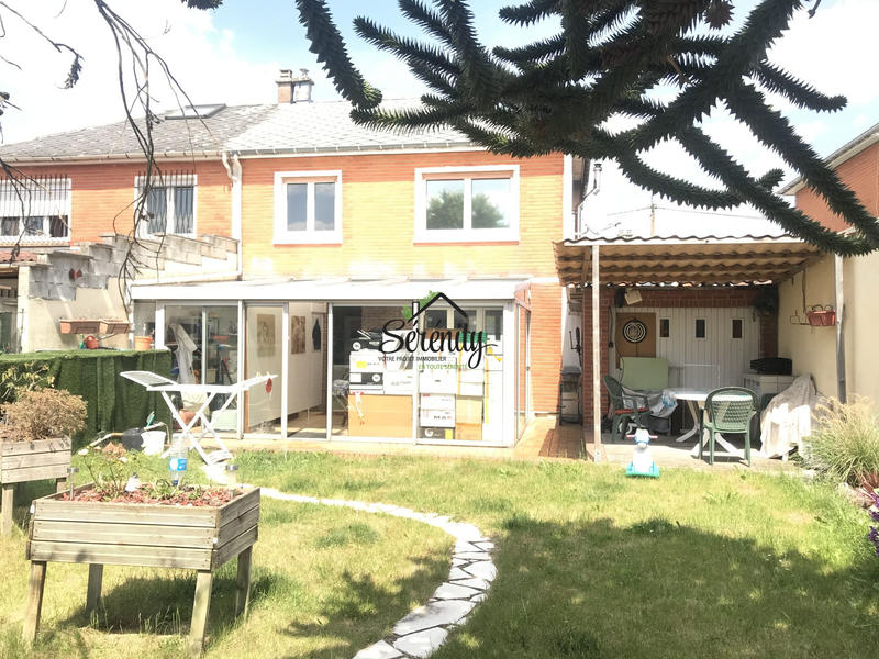 Maison - 90 m² - 6 pièces