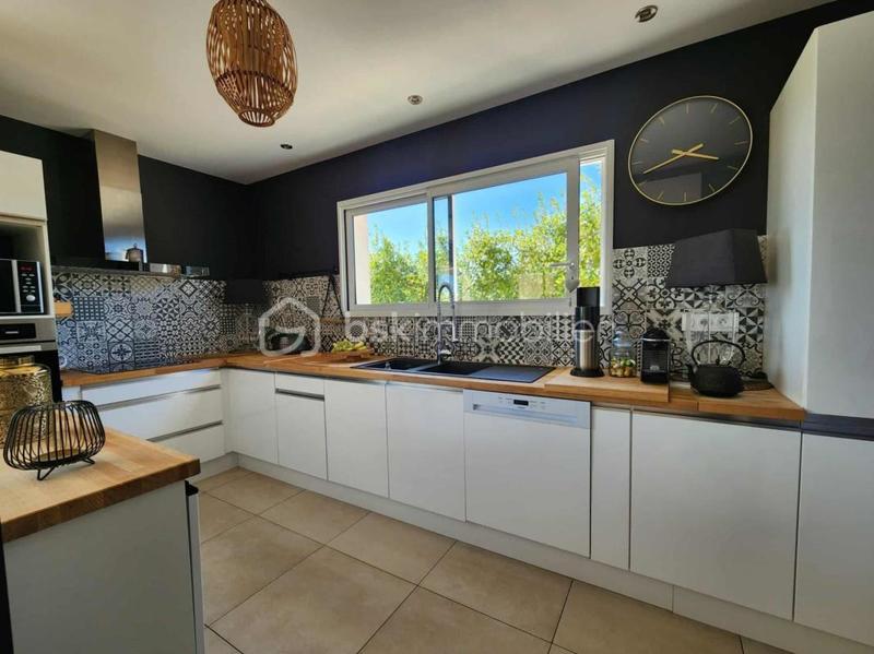 Villa - 145 m² - 6 pièces