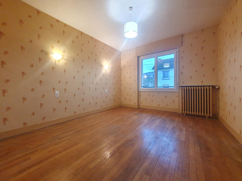 Maison - 122 m² - 5 pièces