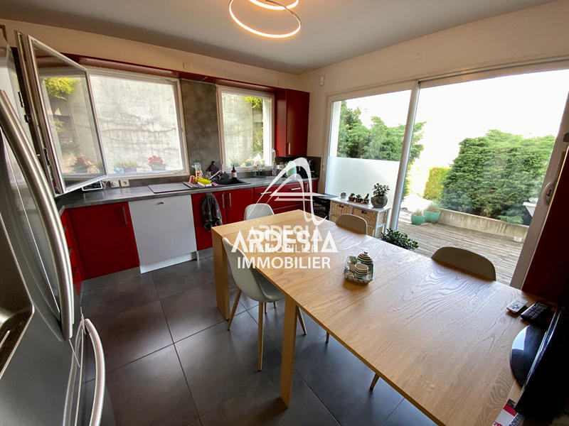 Maison - 189 m² - 6 pièces