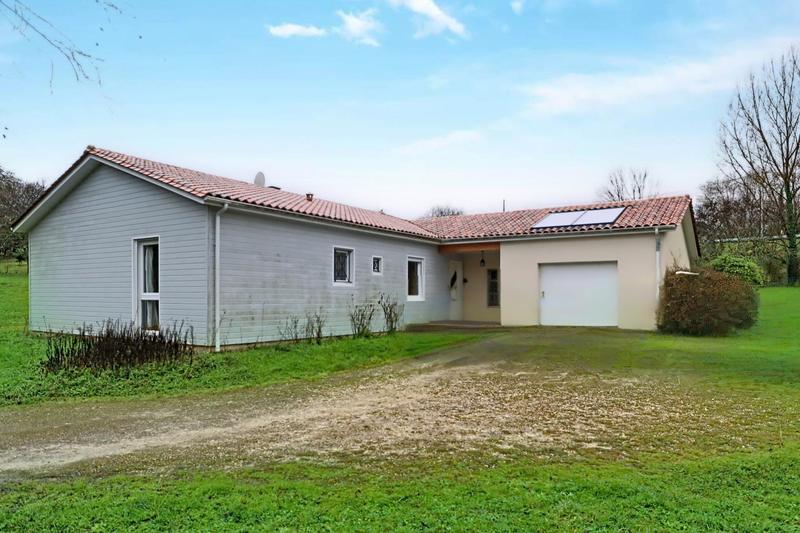 Maison - 140 m² - 5 pièces