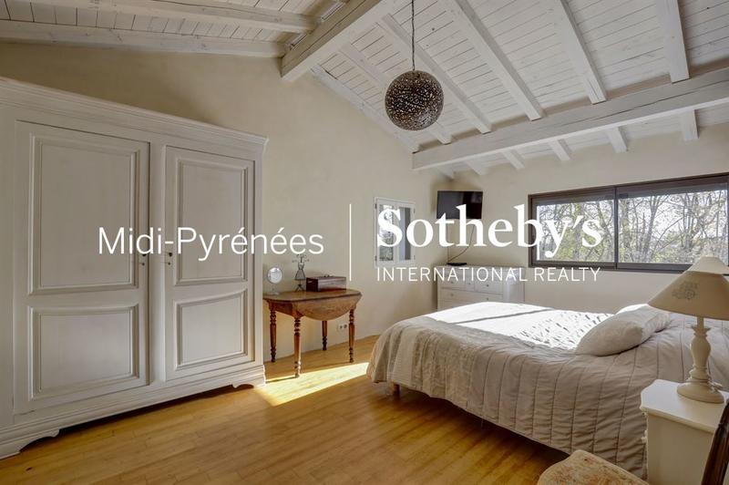 Maison - 186 m² - 7 pièces