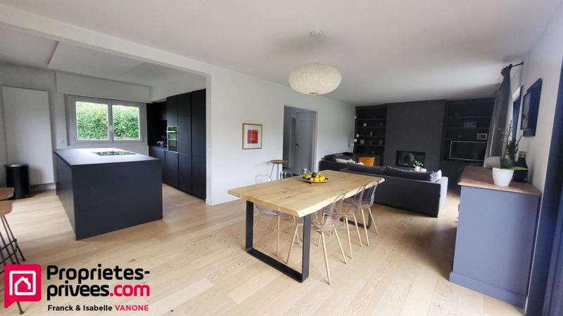 Maison - 122 m² - 4 pièces