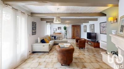 Maison - 155 m² - 8 pièces