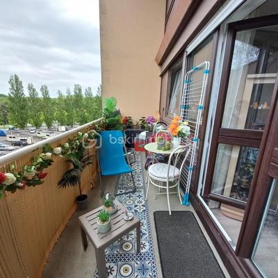 Appartement - 82 m² - 4 pièces