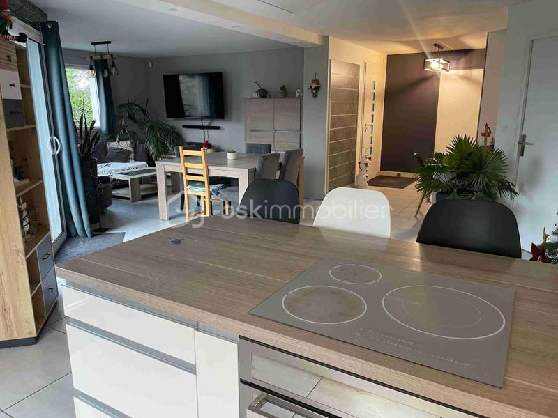 Maison - 130 m² - 6 pièces