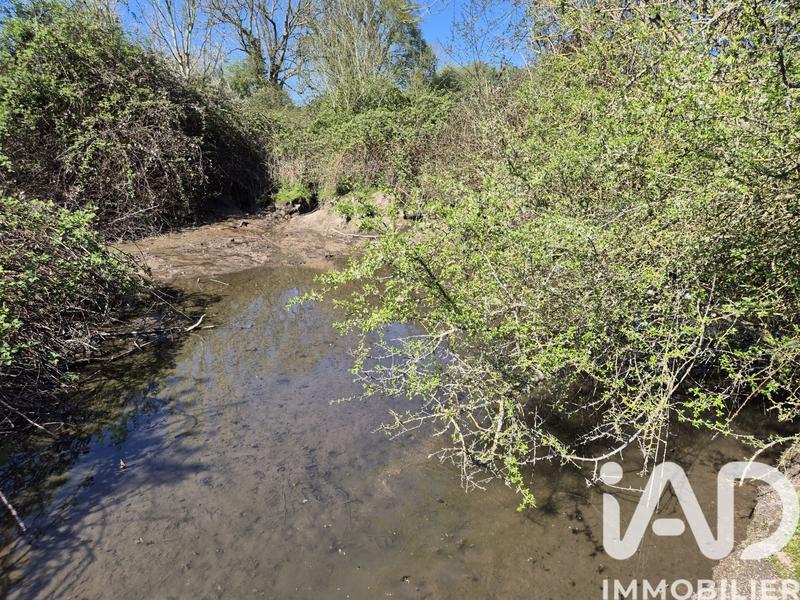 Terrain - 2 585 m²