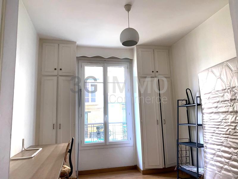 Local commercial - 103 m² - 6 pièces