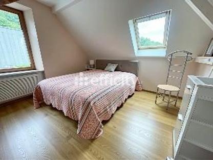 Villa - 241 m² - 8 pièces