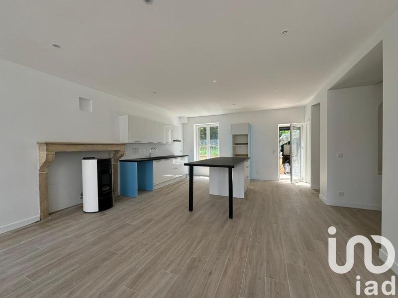 Maison - 214 m² - 6 pièces