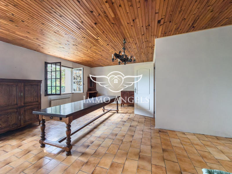 Mas - 158 m² - 8 pièces