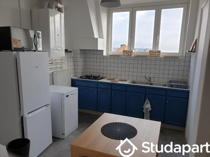 Chambre - 13 m² - 1 pièce