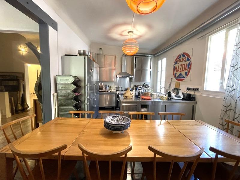 Maison de ville - 251 m² - 7 pièces