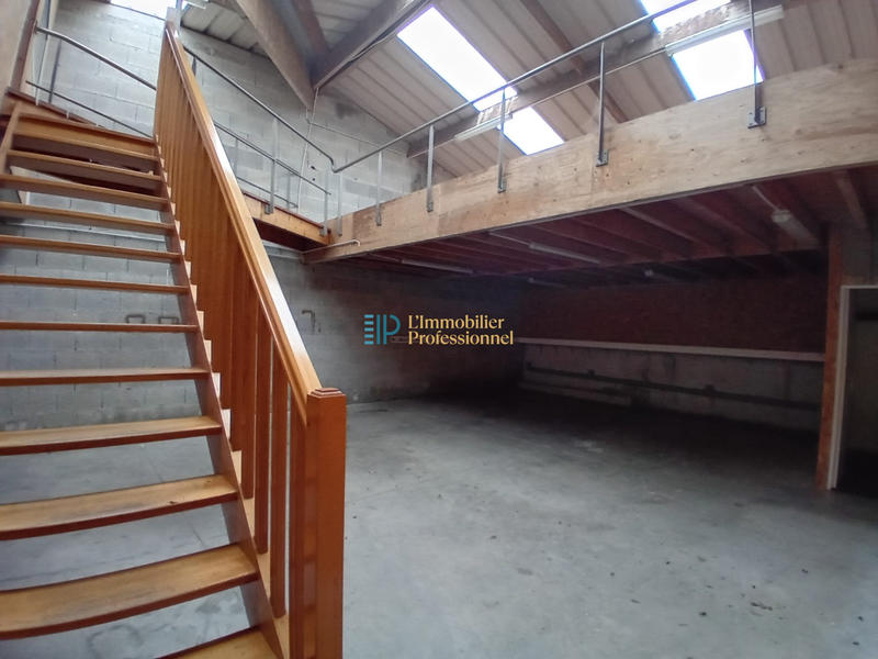 Local d'activités - 188 m²