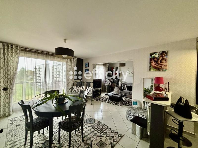 Appartement - 80 m² - 4 pièces