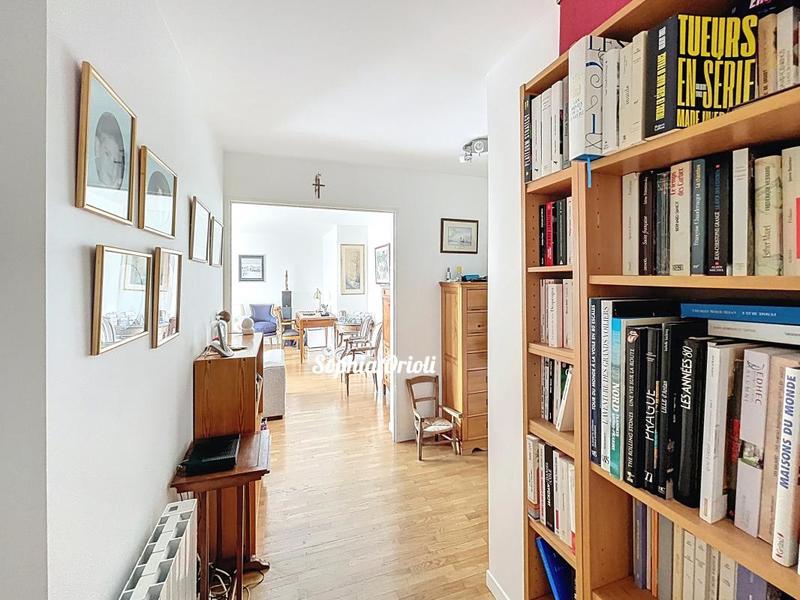 Appartement - 90 m² - 4 pièces